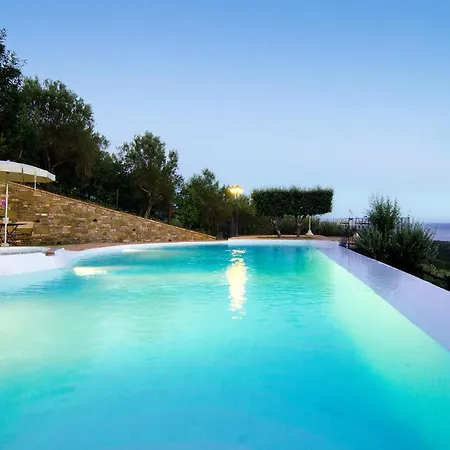 2 Bedroom Cozy In * Casal Velino