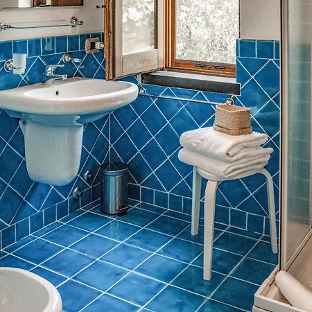 2 Bedroom Cozy In